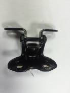 Крепление боковой двери. Toyota: Harrier, Wish, 4Runner, Land Cruiser Prado, Hilux Surf Lexus: GX470, RX300, RX330, RX400h, RX350 Двигатели: 3MZFE, 2A...