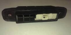 Кнопка открывания багажника. Toyota: Corolla, Corolla Rumion, Noah, Spade, Vitz, Ractis, Wish, Highlander, Auris, Corolla Fielder, Avensis, Corolla Ax...