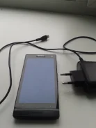 Sony Xperia S. �/�