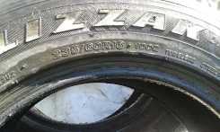 Bridgestone Blizzak LM-35. �����������, 50�%, 4 ��