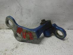 Крепление боковой двери. Ford Focus, CAP, CB4 Ford Kuga, CBV Ford C-MAX, CAP, CB3