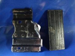 Подставка под ногу. Honda Accord, LA-CL8, LA-CL9, CM2, CM1, CM3, CL7, ABA-CL9, CL9, CL8, UA-CL7, CBA-CL7, LA-CL7, DBA-CL7, ABA-CL7, ABA-CL8, ABACL7, A...
