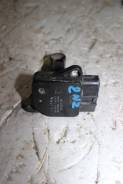 Датчик расхода воздуха. Toyota: Hilux Surf, Echo Verso, Crown, Ipsum, Highlander, Vitz, Porte, FJ Cruiser, Allex, Vista Ardeo, Corolla Verso, Kluger V...