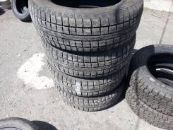 Toyo Winter Tranpath MK4. Зимние, без шипов, износ: 10%, 4 шт