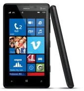 Nokia Lumia 820. �/�