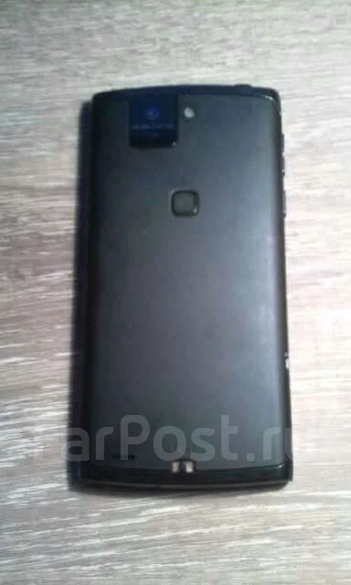 Fujitsu Arrows NX ����