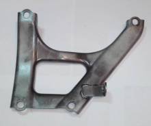 Кронштейн впуска большой MD318170. Chrysler Sebring Chrysler Cirrus Chrysler Stratus Dodge Cirrus Dodge Stratus Dodge Avenger Mitsubishi Galant, E88A...