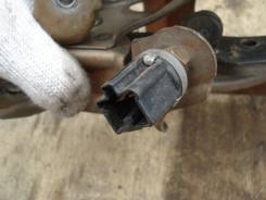 Педаль тормоза. Toyota Vista, SV40, SV41, CV40, CV43, SV42, SV43 Toyota Camry, CV40, SV41, SV40, SV43, SV42, CV43 Двигатели: 3CT, 3SFE, 4SFE