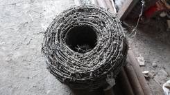 Проволока колючая.