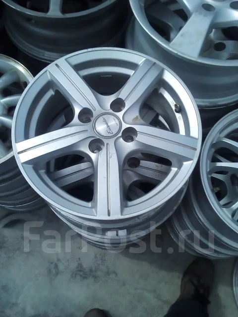 Bridgestone FEID. 5.5x14", 4x100, ET40 ����