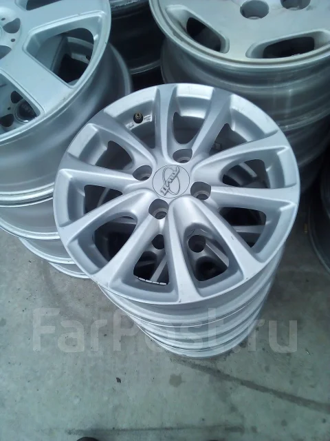 Bridgestone FEID. 5.5x14", 4x100, ET40 ����