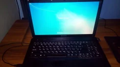 Lenovo G555. 15.6", 2,3����, ��� 2048 ��, ���� 320���, WiFi, Bluetooth, ����������� �� 4��.