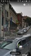 Аренда в центе с выходом на дорогу. 10 кв. м., улица Прапорщика Комарова 19, р-н Центр. Дом снаружи