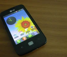 LG Optimus Hub. �/�