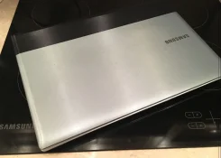 Samsung RV520. 15.6", ��� 8 ��, ���� 640���, WiFi: 1, Bluetooth: 1 ����