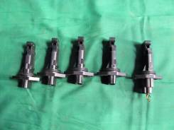 Датчик расхода воздуха. Infiniti: QX56, M45, Q40, QX50, Q45, M56, Q50, FX35, EX25, FX37, M25, QX70, G25, Q60, FX45, EX35, EX37, FX30d, G35, M37, FX50...