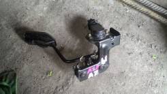 Педаль акселератора. Toyota Voxy, AZR60, AZR60G Toyota Noah, AZR60, AZR60G Двигатель 1AZFSE