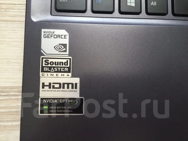 Roverbook Nautilus W551WH. 15.6", 2,6����, ��� 8 ��, ���� 1 000���, WiFi: 1, Bluetooth: 1, ����������� �� 6��. ����