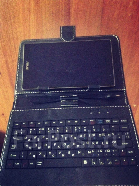Asus ZenPad C 7.0 Z170CG 16Gb ����
