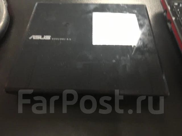 Samsung N145. 10", 1,7����, ��� 1024 ��, ���� 160���, WiFi: 1, Bluetooth: 1, ����������� �� 3��. ����