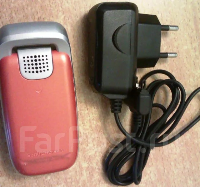 Sony Ericsson Z520i. �/� ����