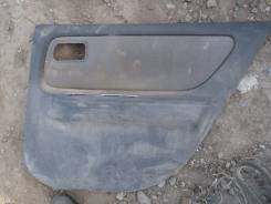 Обшивка двери. Nissan Bluebird, EU14