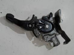 Педаль ручника. Toyota Harrier, ACU30, ACU30W, ACU35, ACU35W, GSU30, GSU30W, GSU31, GSU31W, GSU35, GSU35W, GSU36, GSU36W, MCU30, MCU30W, MCU31, MCU31W...