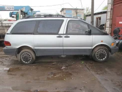 Toyota Previa ����