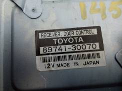 Блок управления дверями. Toyota Crown Majesta, UZS141, UZS145