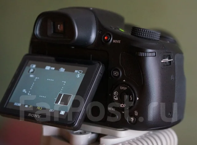 Sony Cyber-shot DSC-HX300 ����
