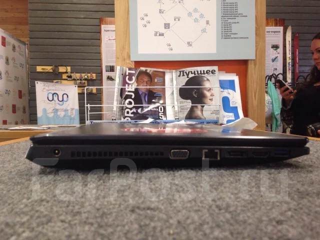 DEXP Atlas. 15.6", 2,6����, ��� 4 ��, ���� 500���, WiFi: 1, Bluetooth: 1, ����������� �� 5��. ����