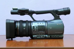 Sony DCR-VX2200E ����