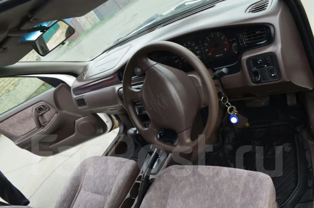 Nissan Bluebird. �������, 4wd, 1.8 (125��.�.), ������, 207����. �� ����