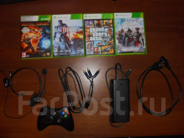 Microsoft Xbox 360 E 250Gb ����
