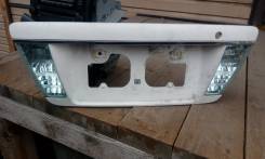 Накладка крышки багажника. Toyota Corolla, NZE124, NZE120, NZE121