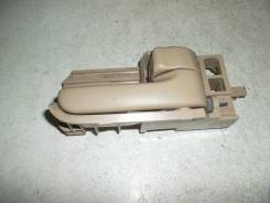 Ручка двери внутренняя. Toyota: Regius Ace, Corolla Spacio, ist, Allex, Vios, Corolla Axio, Soluna Vios, XA, Scion, Corolla, Probox, Hilux, Wish, Coro...