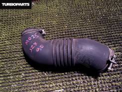 Патрубок воздухозаборника. Toyota Cresta, JZX90 Toyota Mark II, JZX90, JZX90E Toyota Chaser, JZX90 Двигатель 1JZGTE