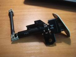 Форсунка омывателя. Subaru Forester, SJG, SJ5 Двигатели: FB25, EJ20E, FB20, FA20, EJ20A