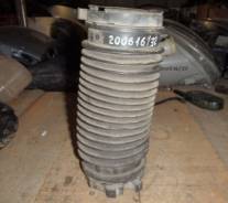 Патрубок воздухозаборника. Jeep Grand Cherokee Jeep Cherokee