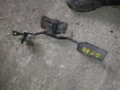 Педаль акселератора. Nissan Bluebird Sylphy, QNG10, FG10 Nissan Sunny, FB15, B15, FNB15 Nissan AD, VY11, WFY11, VGY11, VFY11, WHY11, VHNY11, WHNY11 Ni...