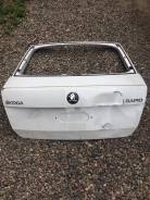 Крышка багажника. Skoda Rapid