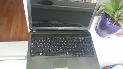 Samsung R525. 15.6", 2,5����, WiFi: 1, Bluetooth: 1 ����