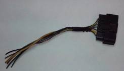 Корпус разъема мама трамблера B5B4-18-200. Mazda Ford Festiva Mini Wagon, DW5WF, DW3WF Mazda Ford Festiva, D25PF, D23PF Mazda Demio, DW3W, DW5W Двигат...
