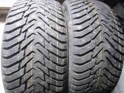 Nokian Hakkapeliitta 8. Зимние, шипованные, 2013 год, без износа, 2 шт