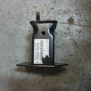 Кронштейн усилителя бампера. Toyota FJ Cruiser, GSJ10, GSJ10W, GSJ15, GSJ15W Toyota Land Cruiser Prado, GRJ120, GRJ120W, GRJ121, GRJ121W, GRJ125, GRJ1...