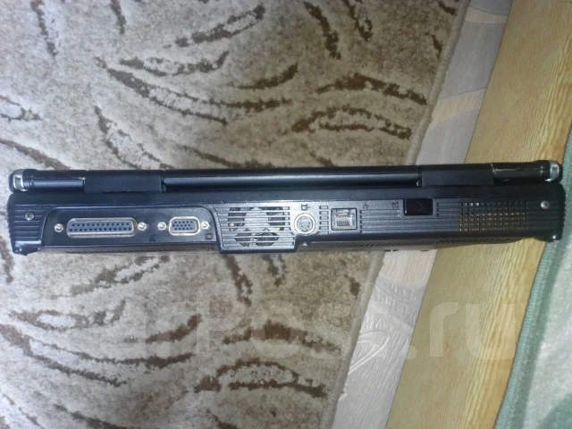 Roverbook Partner. 7", 250����, ��� 256 �� � ������, ���� 40���, ����������� �� 12��. ����