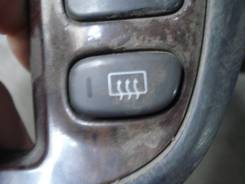 Кнопка включения обогрева. Nissan Serena, RC24, PNC24, PC24, TC24, VC24, TNC24, VNC24 Двигатели: SR20DE, QR20DE, QR25DE