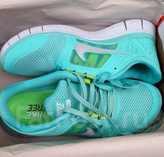 Nike free run outlet mint color