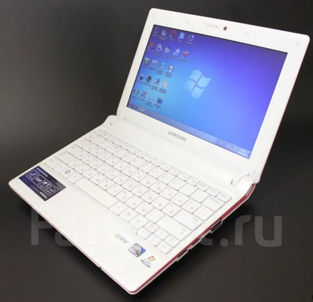 Samsung N150 Plus. 10.1", 1,7����, ��� 2048 ��, ���� 160���, WiFi: 1, ����������� �� 4��. ����
