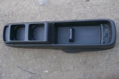Бардачок. Toyota Ractis, NCP100, SCP100, NCP105